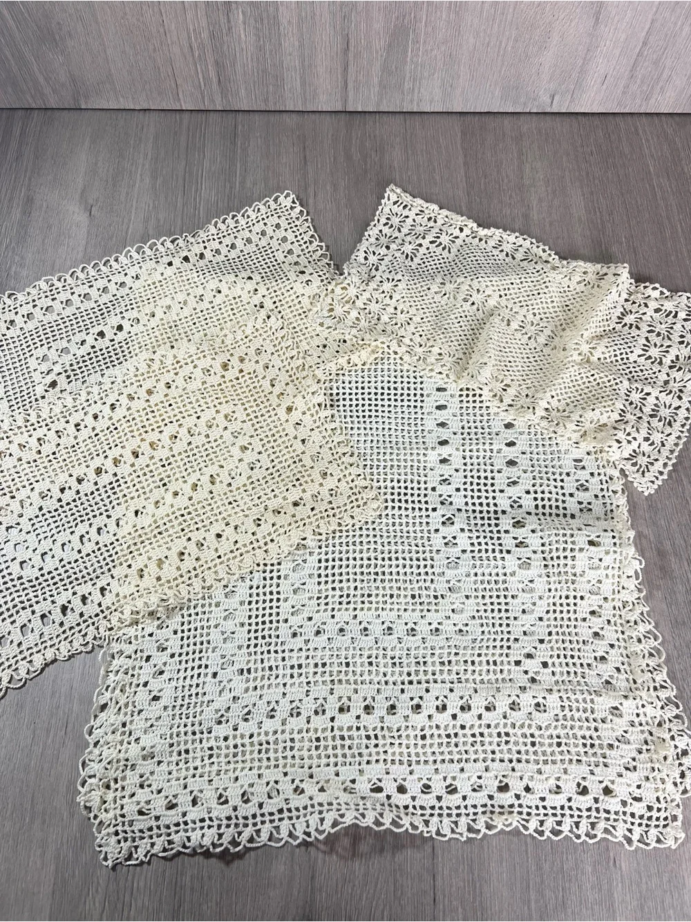 Vintage crochet lace doilies Rectangular 4 pieces dresser scarf runner doily